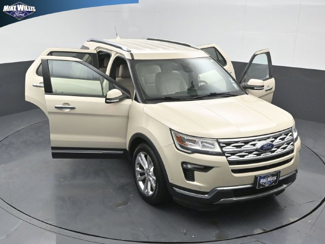 Used 2018 Ford Explorer Limited w/ Equipment Group 301A FWD image 25