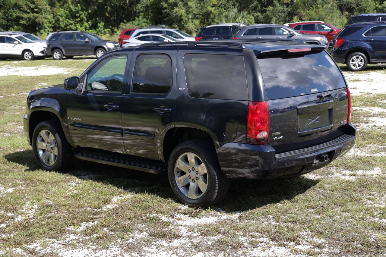 Used 2007 GMC Yukon SLT w/ SLT Preferred Equipment Group RWD image 5
