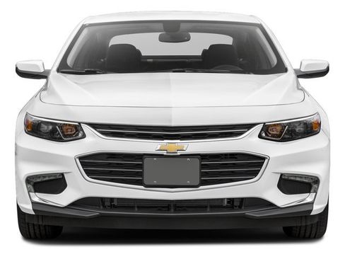Used 2018 Chevrolet Malibu LT w/ Driver Confidence Package FWD image 8