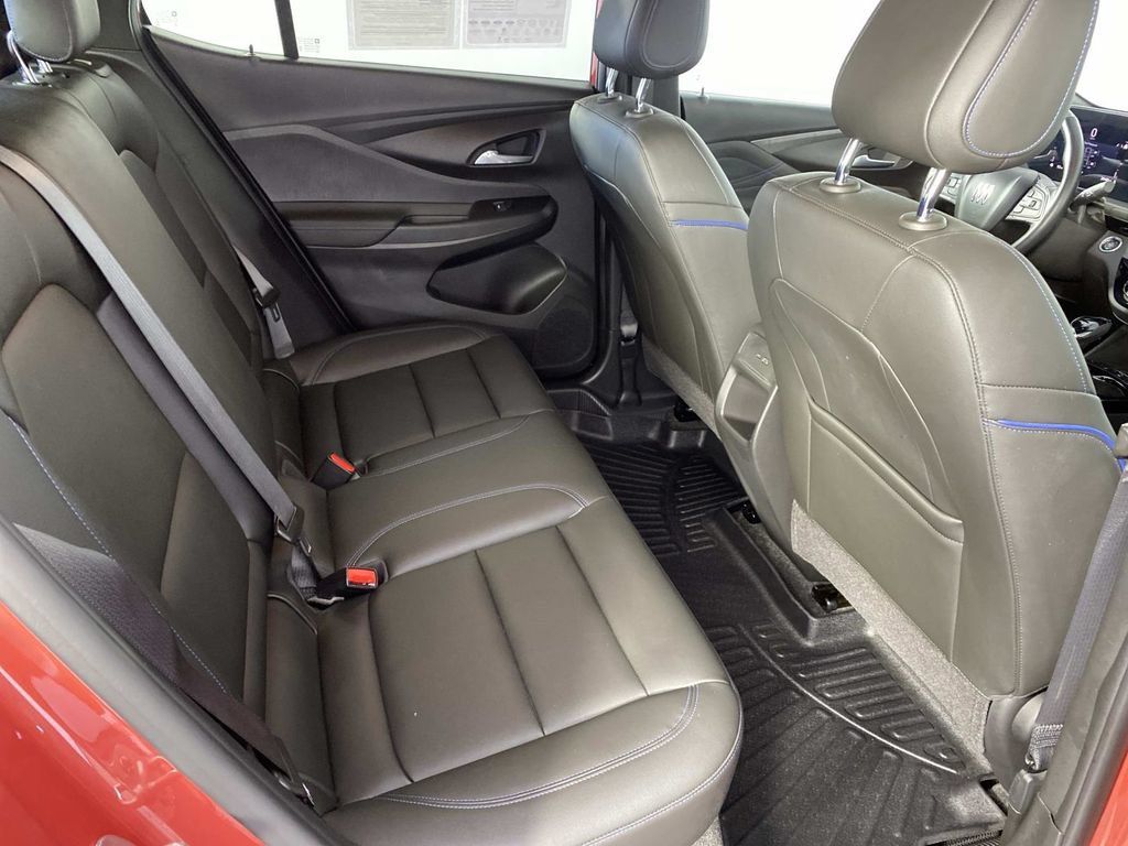 Used 2024 Buick Envista Sport Touring w/ Convenience I Package FWD image 11