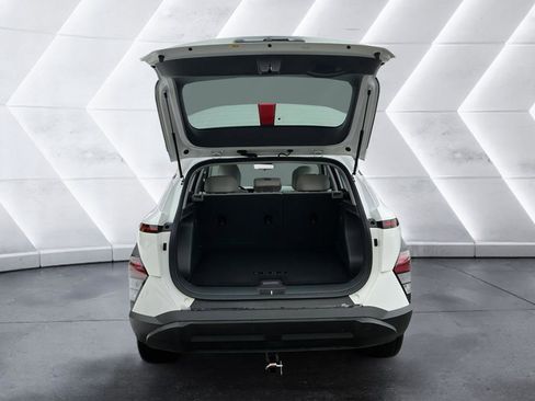 Certified 2026 Hyundai Kona SE image 7