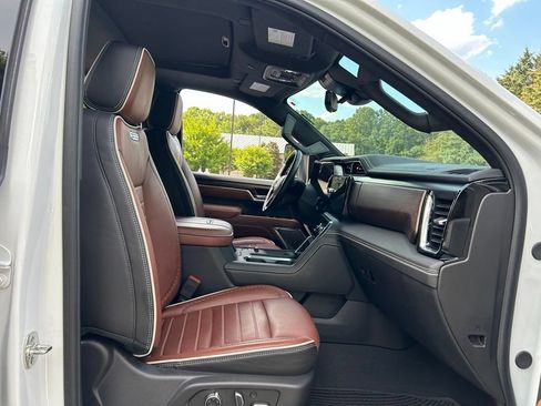 Used 2025 GMC Sierra 2500 Denali Ultimate AWD/4WD image 59