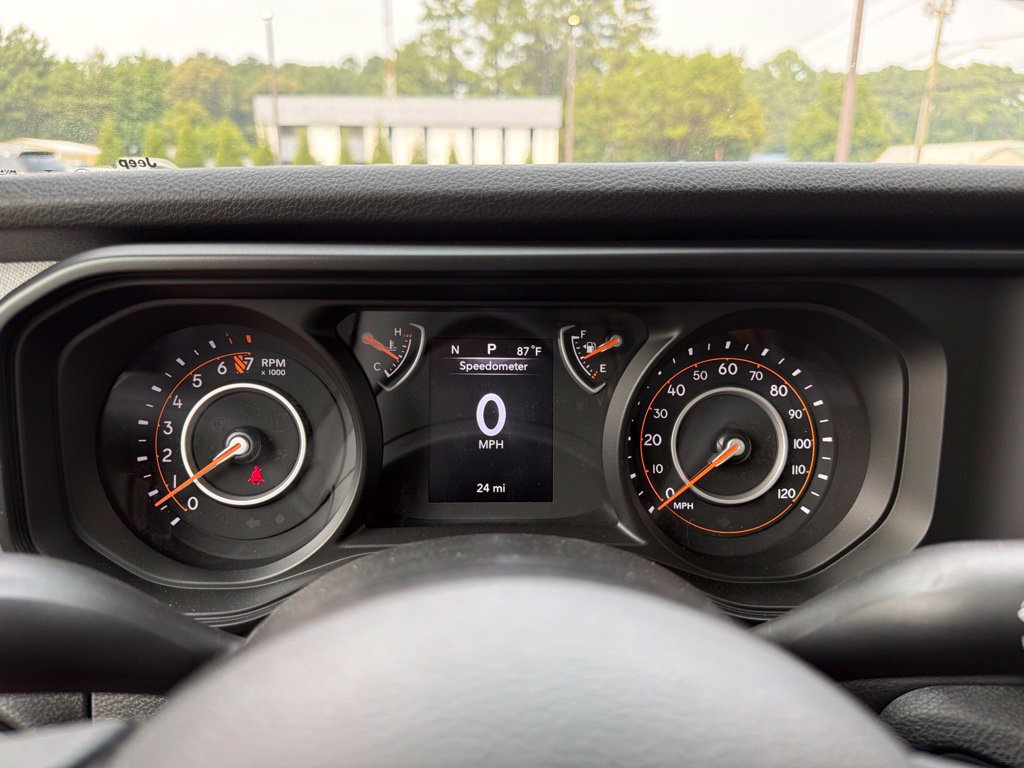 New 2026 Jeep Gladiator Sport AWD/4WD image 9
