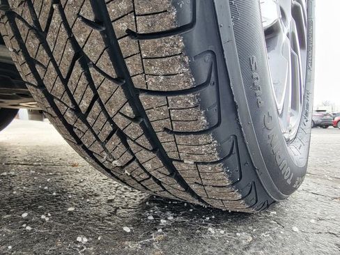 Certified 2024 Lincoln Corsair Premiere w/ Equipment Group 101A image 18