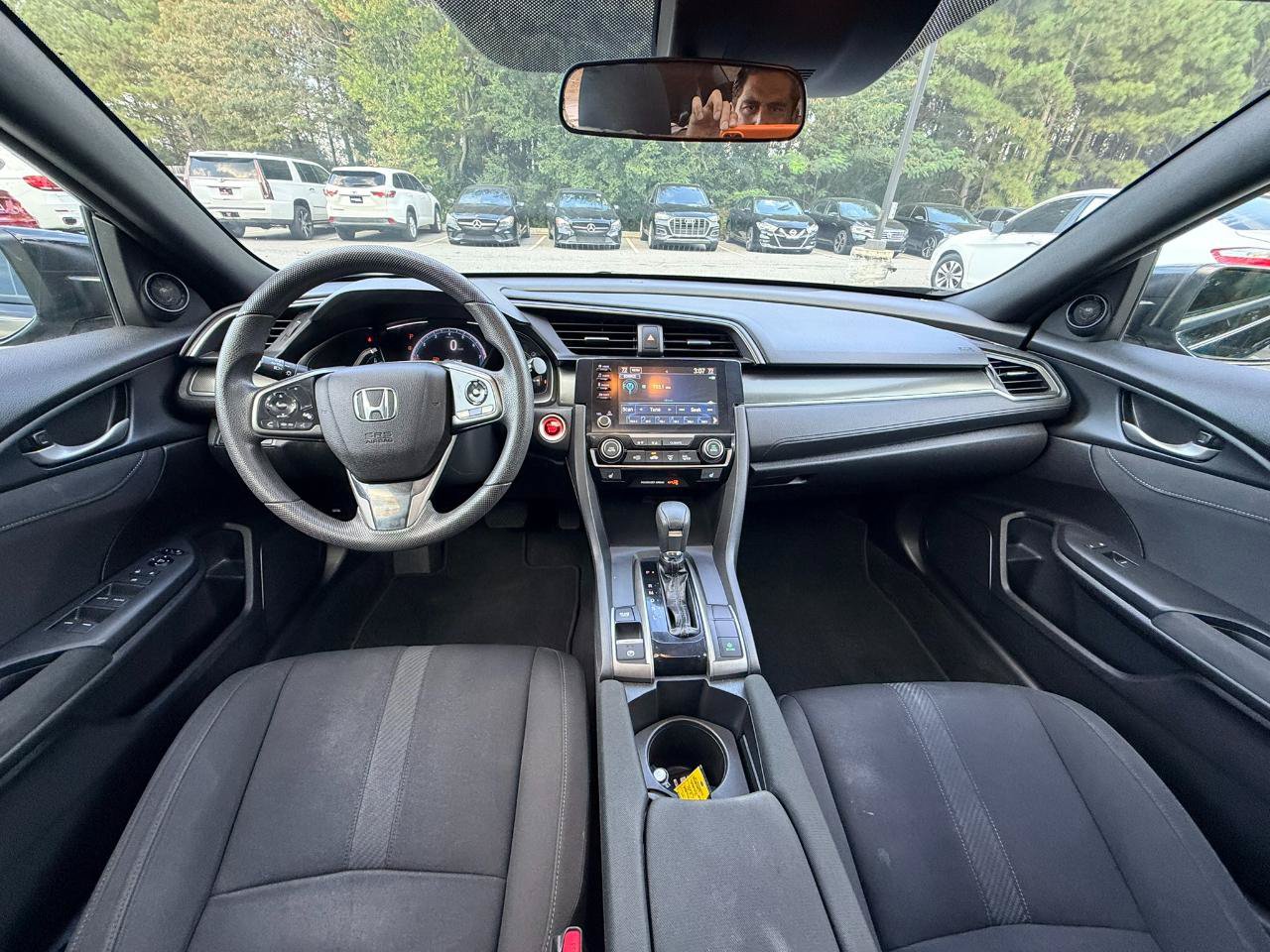 Used 2019 Honda Civic EX image 2
