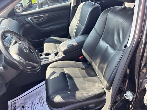 Used 2015 Nissan Altima 2.5 SL w/ Technology Package FWD image 18