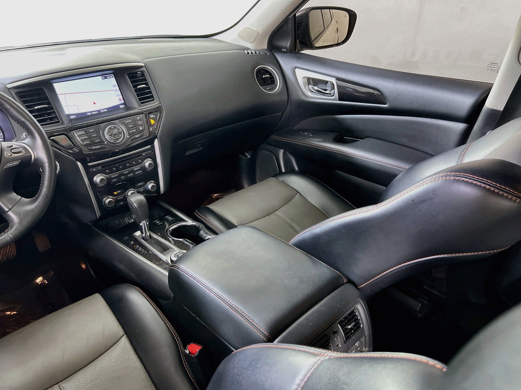 Used 2020 Nissan Pathfinder SL AWD/4WD image 24