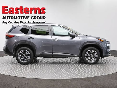 Used 2023 Nissan Rogue SV AWD/4WD image 4