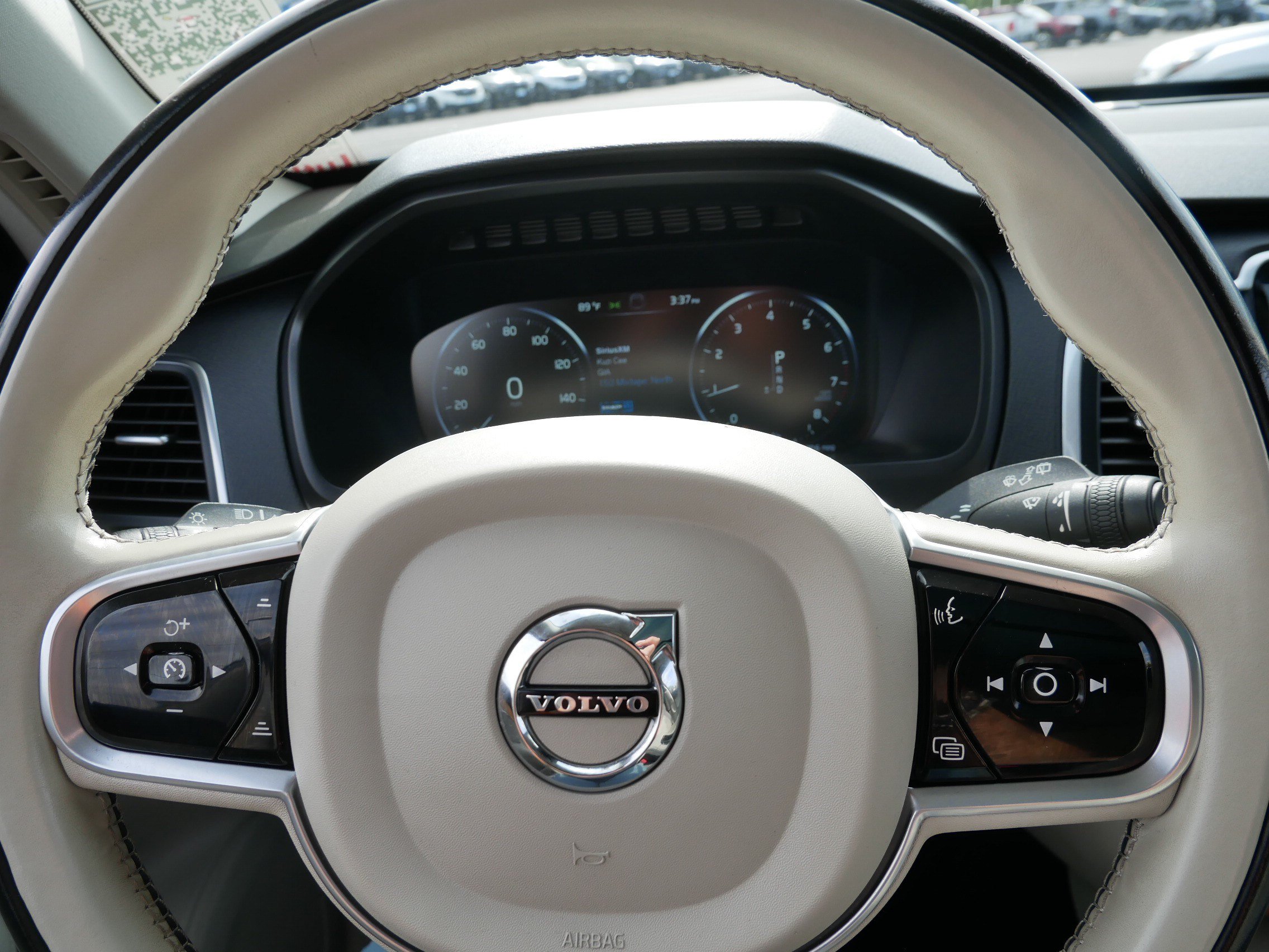 Used 2021 Volvo XC90 T6 Momentum w/ Climate Package AWD/4WD image 28