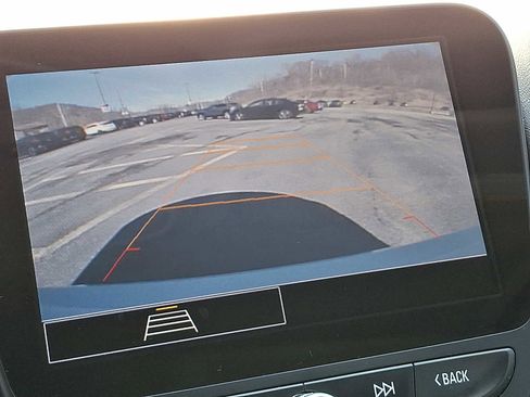 Used 2022 Chevrolet Malibu LT w/ Leather Package image 18