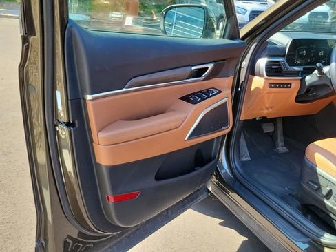 Used 2024 Kia Telluride EX X-Line AWD/4WD image 7