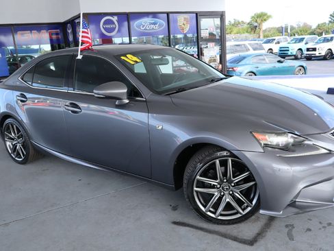 Used 2014 Lexus IS 250 image 4
