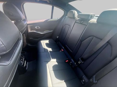 Used 2025 BMW 330i Sedan RWD image 18