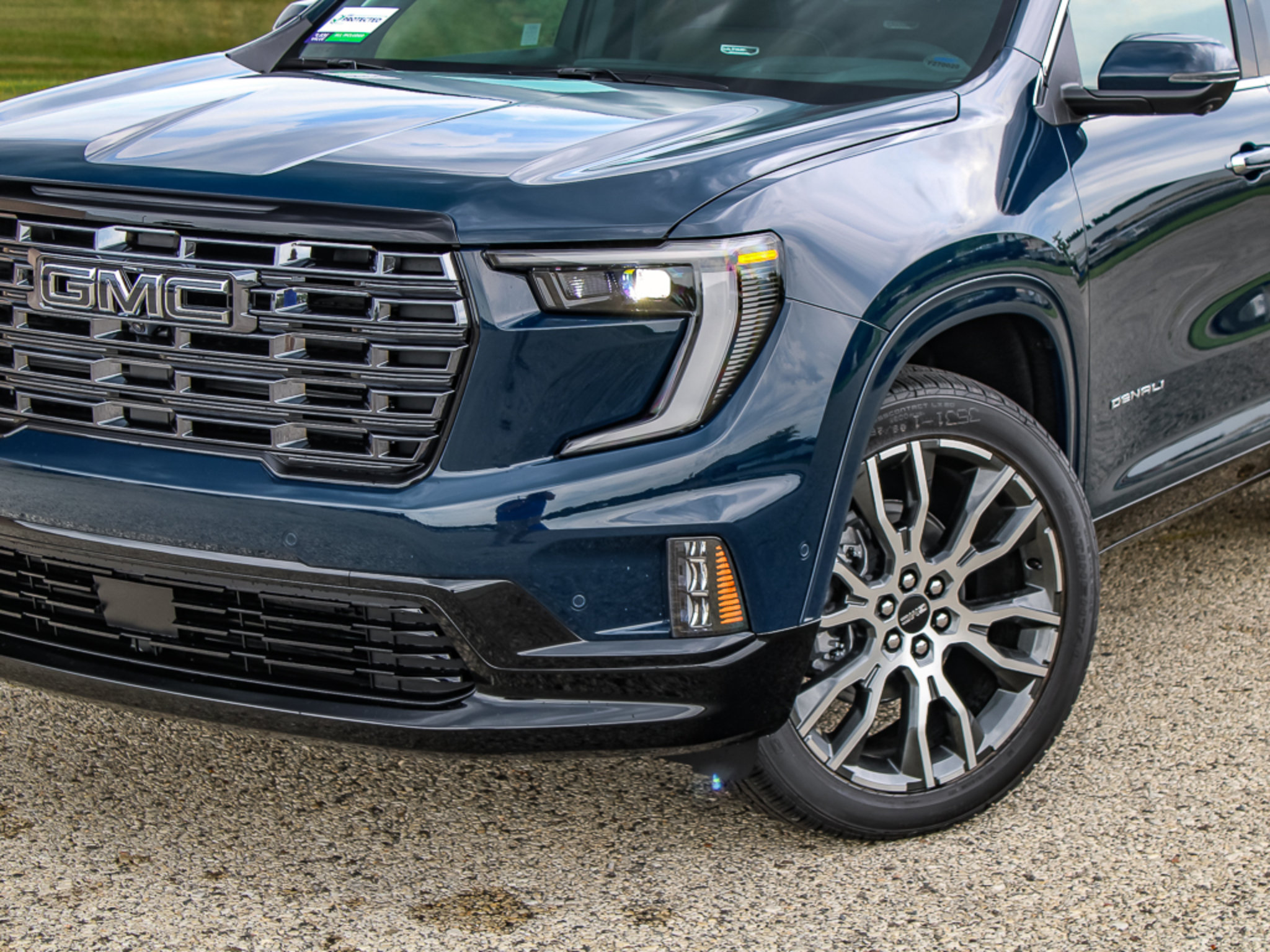 New 2027 GMC Acadia Denali Ultimate AWD/4WD image 10