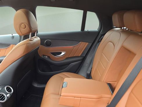 Used 2022 Mercedes-Benz GLC 300 4MATIC Coupe image 16