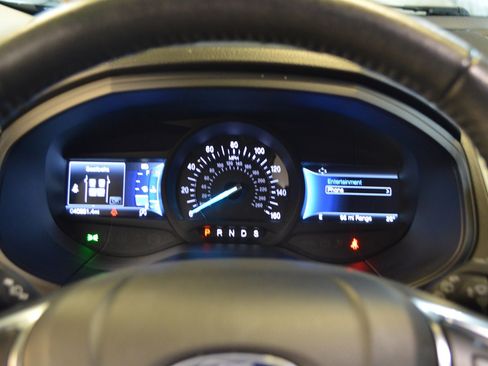 Used 2024 Ford Edge Titanium image 17