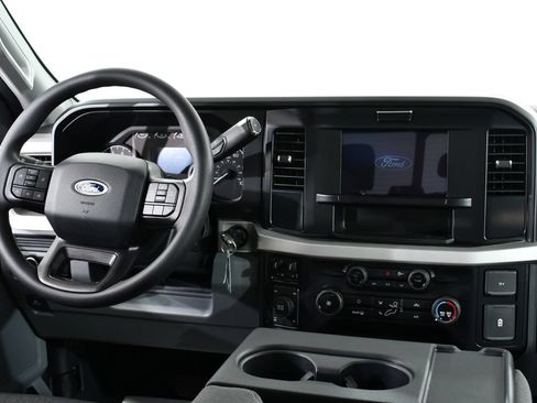 New 2026 Ford F350 XL w/ STX Appearance Package AWD/4WD image 8