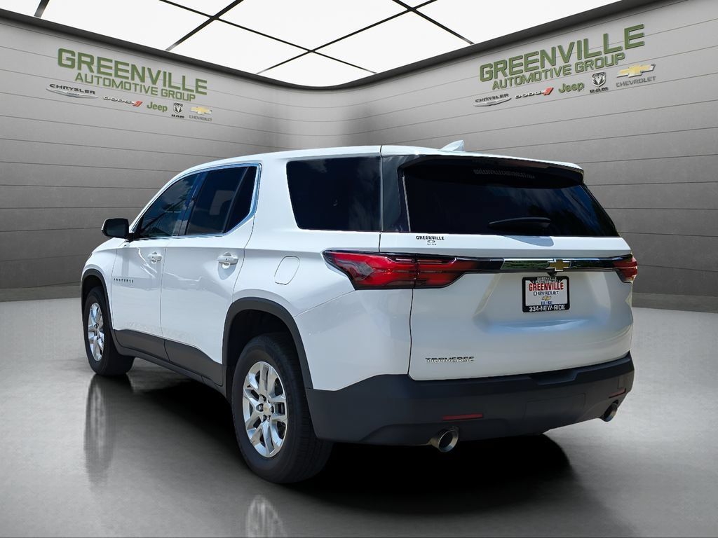 Used 2022 Chevrolet Traverse LS AWD/4WD image 3