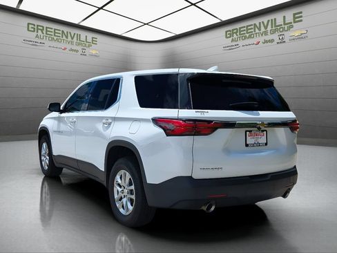 Used 2022 Chevrolet Traverse LS AWD/4WD image 3