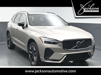 Used 2026 Volvo XC60 B5 Plus w/ Protection Package Premier video 1