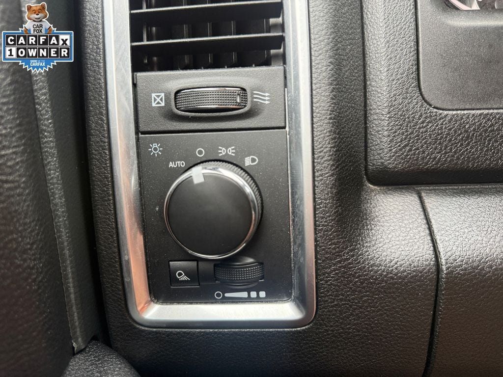 Used 2024 RAM 1500 Warlock AWD/4WD image 30