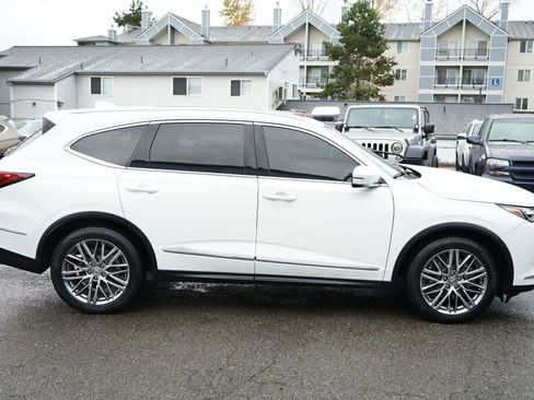 Used 2022 Acura MDX SH-AWD w/ Advance Package image 6
