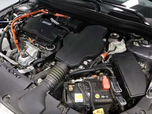 Used 2020 Honda Accord Touring image 16