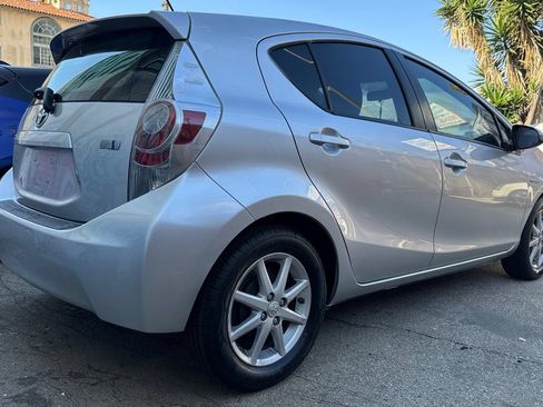 Used 2014 Toyota Prius C Three FWD image 5