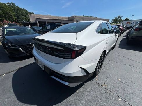 Used 2025 Hyundai Sonata SEL FWD image 6