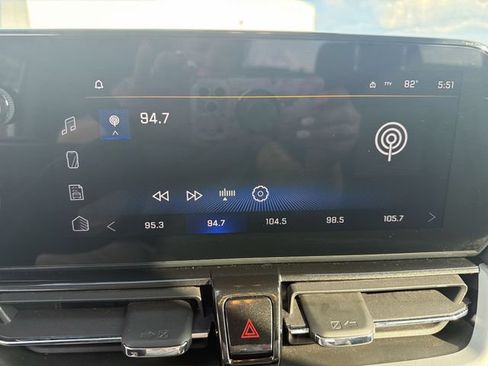Used 2025 Chevrolet TrailBlazer LT AWD/4WD image 13