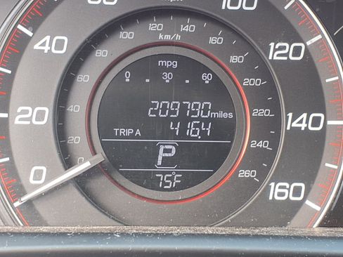 Used 2015 Honda Accord Sport image 15