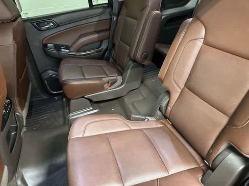 Used 2018 Chevrolet Tahoe Premier RWD image 11