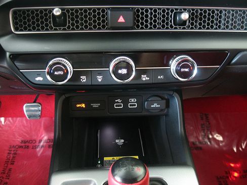 Used 2024 Honda Civic Type R image 16