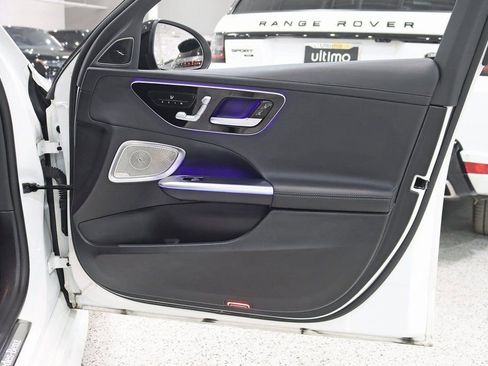 Used 2022 Mercedes-Benz C 300 4MATIC Sedan image 34