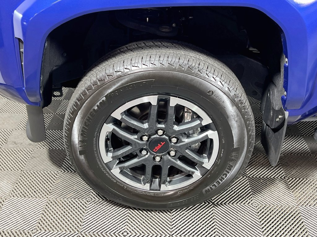 Certified 2025 Toyota Tacoma TRD Sport AWD/4WD image 27