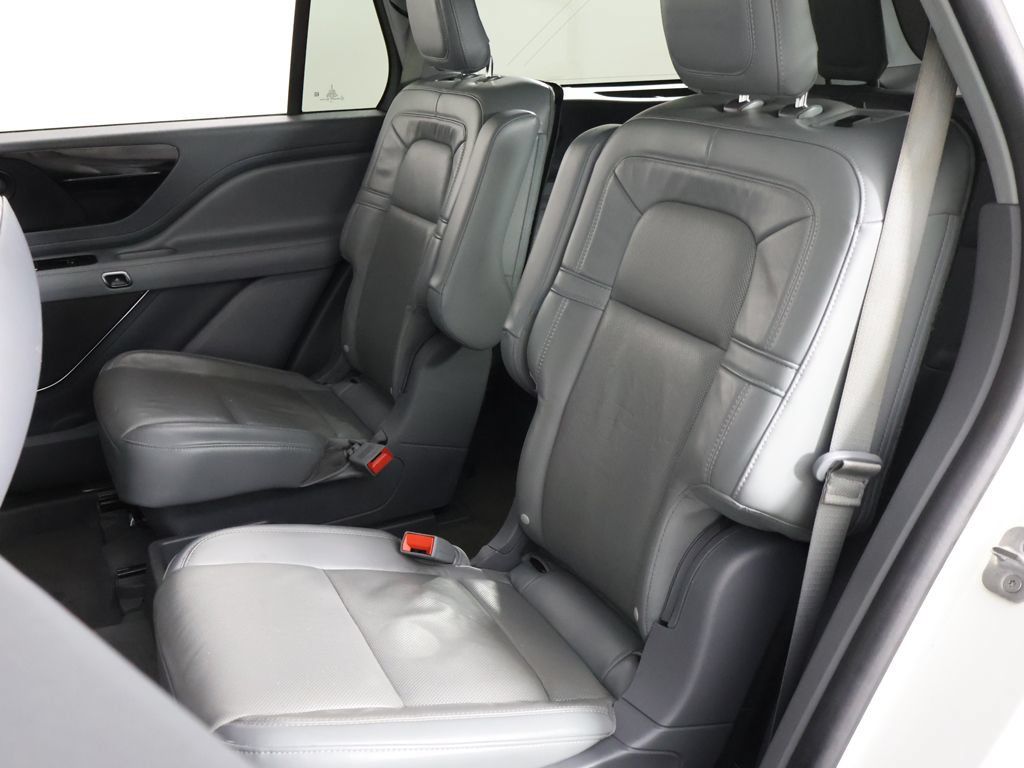 Used 2021 Lincoln Aviator Reserve RWD image 34