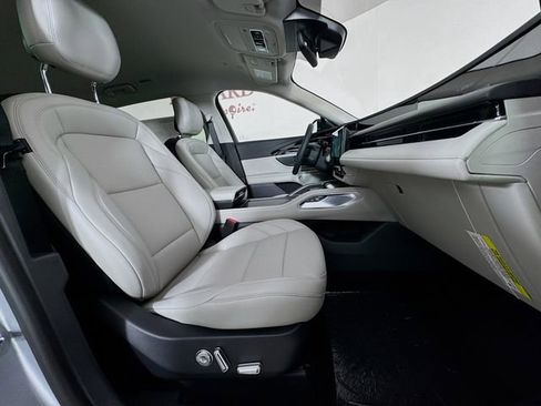 New 2026 Lincoln Nautilus Premier image 27