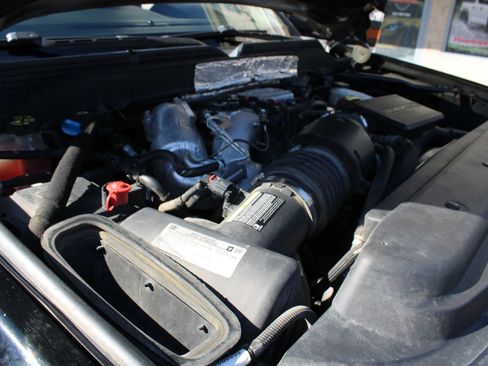 Used 2019 Chevrolet Silverado 2500 High Country w/ Duramax Plus Package AWD/4WD image 32