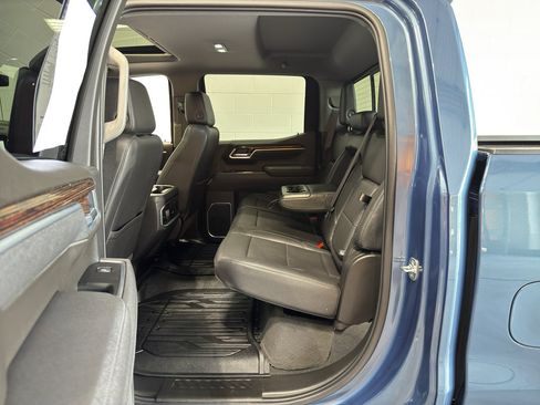 Used 2026 GMC Sierra 1500 Elevation w/ Elevation Premium Package AWD/4WD image 13