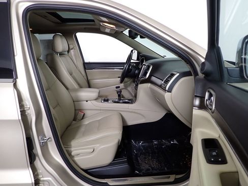 Used 2014 Jeep Grand Cherokee Limited AWD/4WD image 41