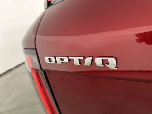 Used 2025 Cadillac Optiq Sport 1 AWD/4WD image 32
