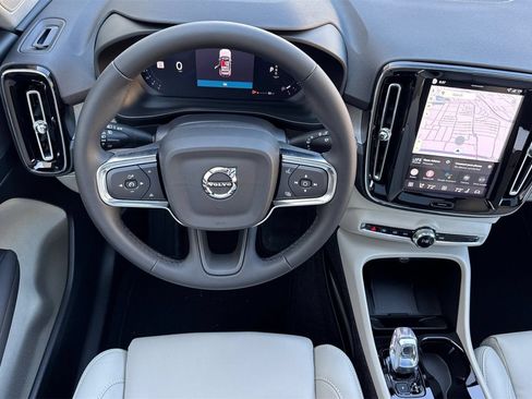 New 2026 Volvo XC40 B5 Plus w/ Protection Package Premier AWD/4WD image 15