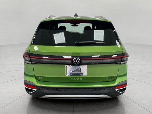 New 2025 Volkswagen Taos SE image 4
