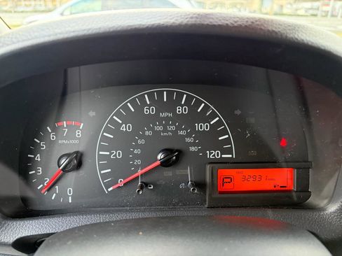 Used 2020 Nissan NV200 SV w/ Back Door Glass Package image 10