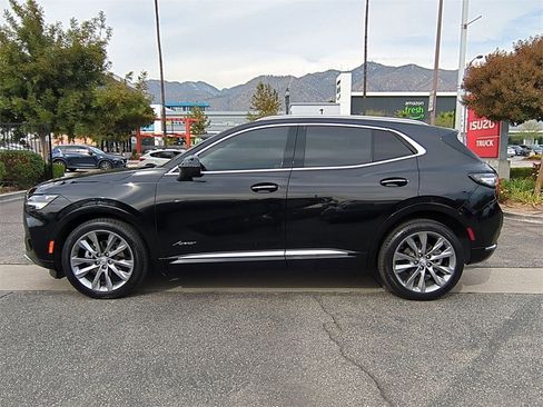 Used 2022 Buick Envision Avenir w/ Technology Package II image 2