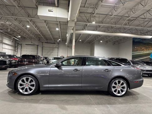 Used 2019 Jaguar XJ L Portfolio image 35