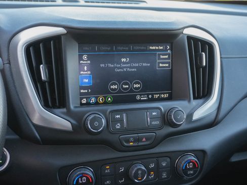 Used 2024 GMC Terrain SLE w/ Driver Convenience Package image 21