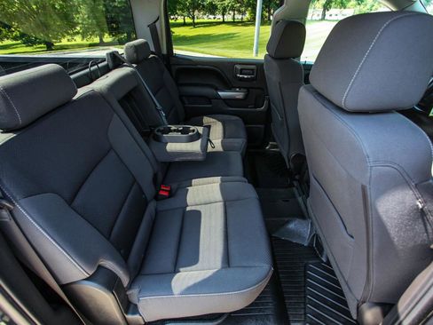 Used 2018 Chevrolet Silverado 1500 LT w/ All Star Edition image 36