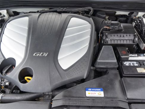 Used 2016 Hyundai Azera image 22