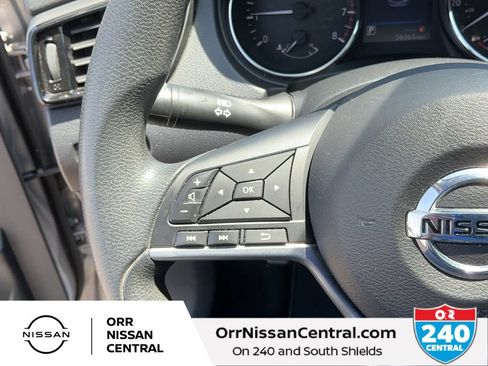 Used 2022 Nissan Rogue Sport S FWD image 19